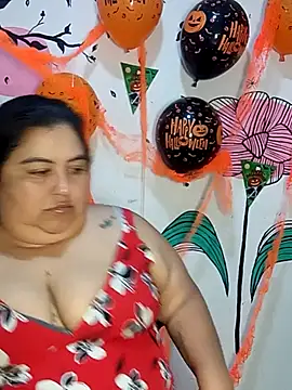 curvy diva  online show from 10-31-25, 11:18