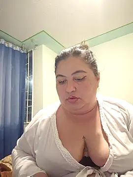 curvy diva  online show from 10-06-25, 11:16