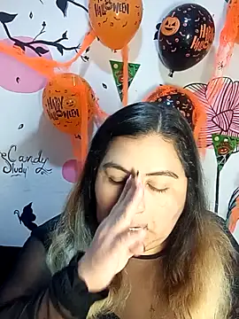 curvy diva  online show from 10-30-25, 11:19