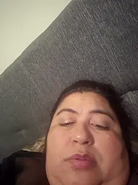 curvy diva  online show from 10-23-25, 01:48