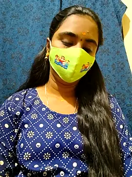 mini-queen online show from 11-29-25, 02:06