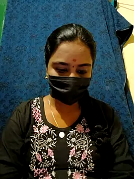 mini-queen online show from 11-01-25, 03:06