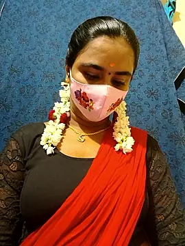 mini-queen online show from 01-12-26, 01:07