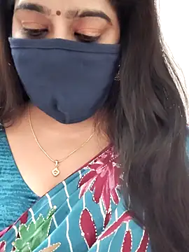 Snapshot of saritha29 chatting on 06-11-26, 04:37 saritha29 online show from 06-11-26, 04:37