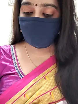 Snapshot of saritha29 chatting on 05-18-26, 04:34 saritha29 online show from 05-18-26, 04:34