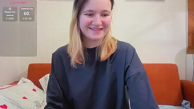 Ericha Stone online show from 07-19-26, 01:25