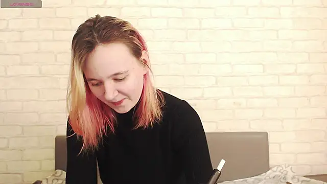 Ericha Stone online show from 03-04-26, 08:11