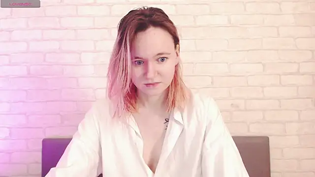 Ericha Stone online show from 04-24-26, 01:18