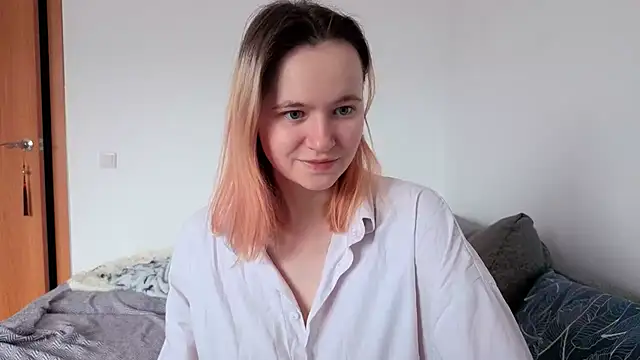 Ericha Stone online show from 05-05-26, 03:53