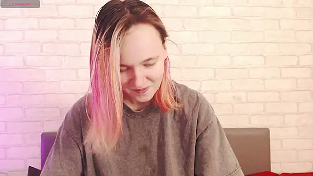 Ericha Stone online show from 02-27-26, 01:17