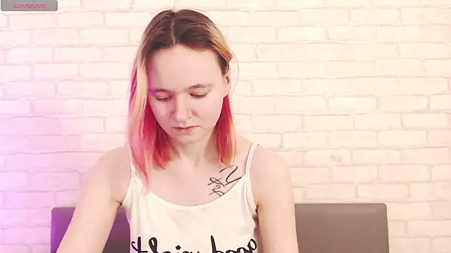 Ericha Stone online show from 02-12-26, 01:16