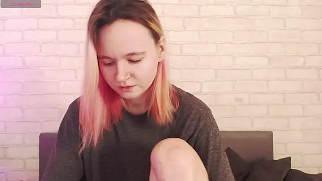 Ericha Stone online show from 04-03-26, 01:23