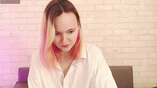 Ericha Stone online show from 03-24-26, 08:03