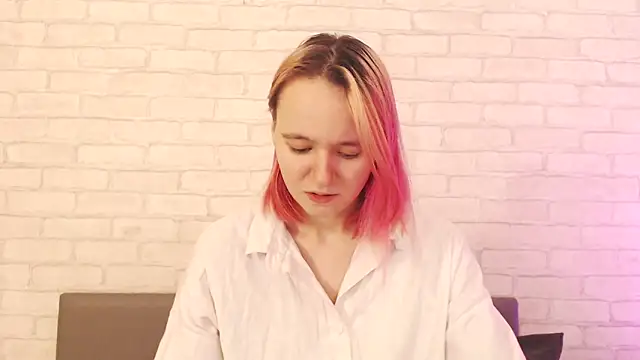 Ericha Stone online show from 11-30-25, 02:12