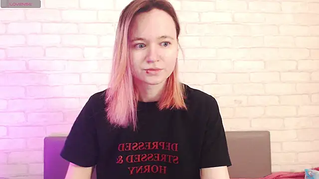 Ericha Stone online show from 04-17-26, 01:41