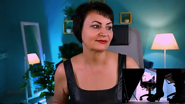 HelenBeler online show from 12-22-25, 08:14