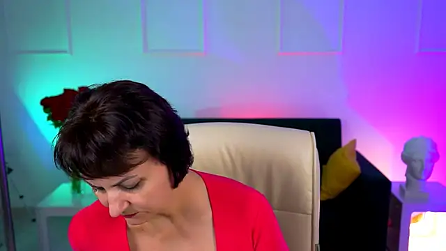 Snapshot of HelenBeler chatting on 09-17-25, 08:38 HelenBeler online show from 09-17-25, 08:38