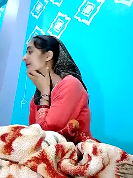 Snapshot of Pahadi_couple chatting on 10-27-25, 09:16 Pahadi couple online show from 10-27-25, 09:16