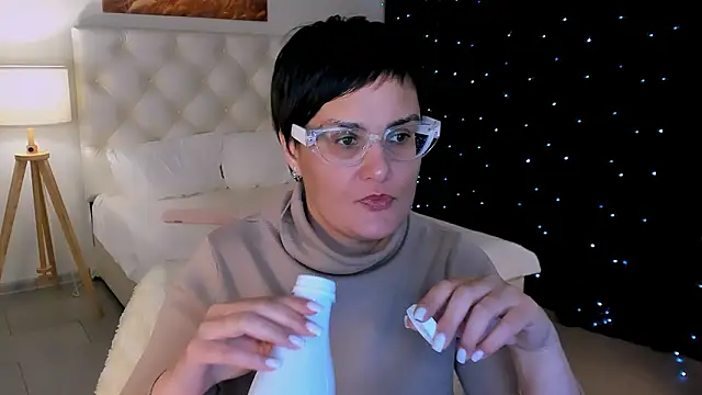 LauraDavidsons online show from 02-24-26, 06:53