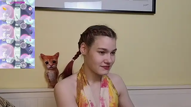 MauraSpurrier online show from 10-03-25, 06:42