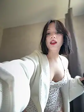 Snapshot of YourLittleDevil chatting on 05-22-26, 06:33 YourLittleDevil online show from 05-22-26, 06:33