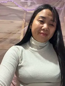 Snapshot of Binjt chatting on 02-12-26, 02:28 Binjt online show from 02-12-26, 02:28