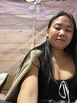 Snapshot of Binjt chatting on 02-13-26, 02:17 Binjt online show from 02-13-26, 02:17