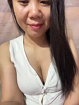 Snapshot of Binjt chatting on 02-25-26, 11:15 Binjt online show from 02-25-26, 11:15