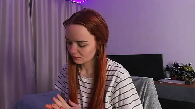 JanetShy online show from 10-28-25, 07:07