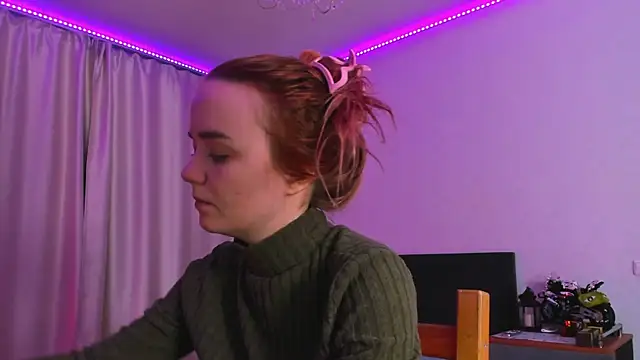 JanetShy online show from 11-04-25, 07:01