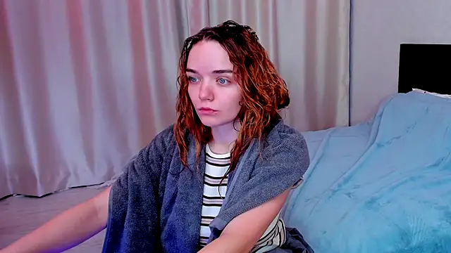 JanetShy online show from 09-22-25, 07:03