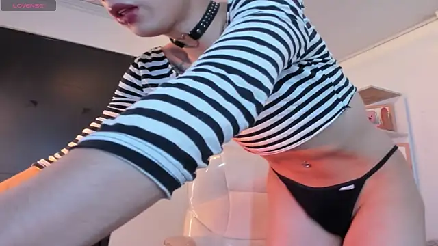 Angeel of lust online show from 11-13-25, 04:38