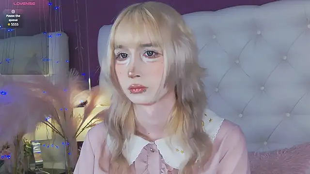 cutetomie online show from 03-12-26, 08:57