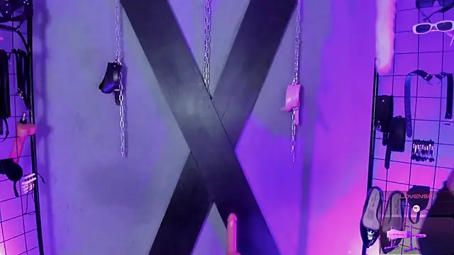 MissKara Ariana bdsm online show from 12-05-25, 10:58