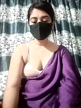 Snapshot of midnightmuse-03 chatting on 09-20-25, 03:39 midnightmuse-03 online show from 09-20-25, 03:39