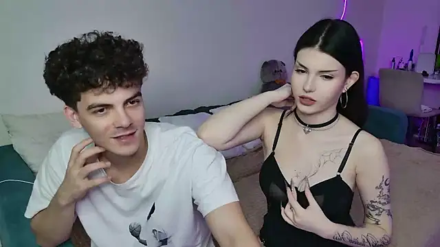 Snapshot of Alice18James chatting on 10-02-25, 10:51 Alice18James online show from 10-02-25, 10:51