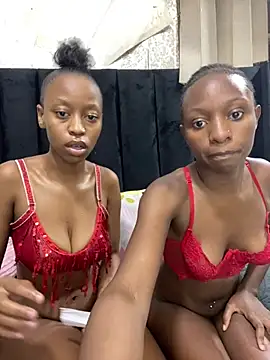 SexyPetitex25 online show from 02-27-26, 08:52