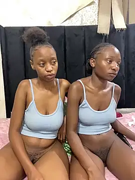 SexyPetitex25 online show from 02-28-26, 08:41