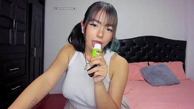 Snapshot of sammy_bunny1 chatting on 10-12-25, 03:41 sammy bunny1 online show from 10-12-25, 03:41