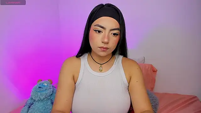 Snapshot of sammy_bunny1 chatting on 11-30-25, 05:08 sammy bunny1 online show from 11-30-25, 05:08