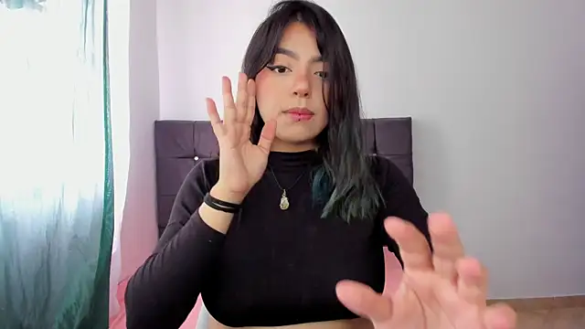 Snapshot of sammy_bunny1 chatting on 10-28-25, 04:28 sammy bunny1 online show from 10-28-25, 04:28