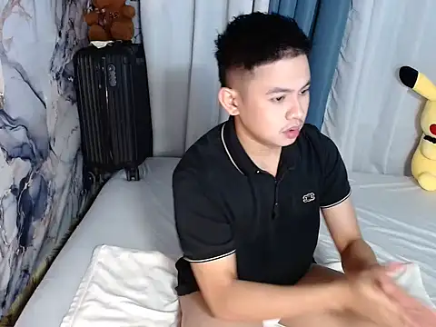 Snapshot of Njay_16 chatting on 10-09-25, 11:22 Njay 16 online show from 10-09-25, 11:22