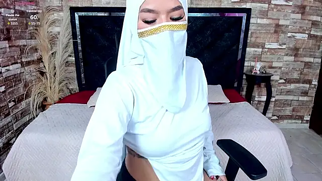 Amal Bakir online show from 12-19-25, 12:58