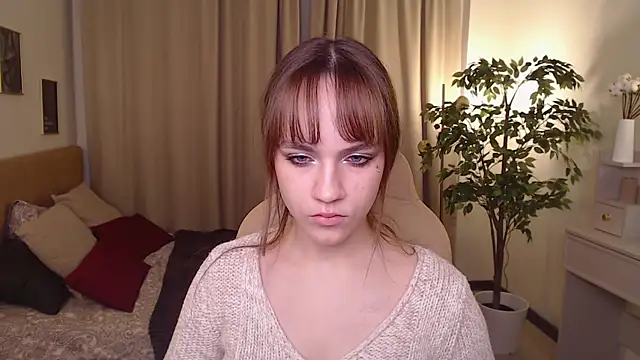 Jamie Chung online show from 11-28-25, 01:06