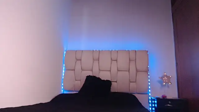 MysticShaira online show from 11-15-25, 11:31