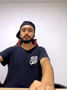 cristopher wallacee online show from 10-07-25, 10:22