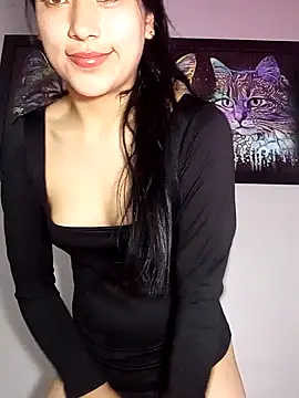 Snapshot of AmberGold- chatting on 10-19-25, 09:01 AmberGold- online show from 10-19-25, 09:01