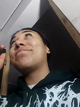 AmberGold- online show from 12-21-25, 08:49