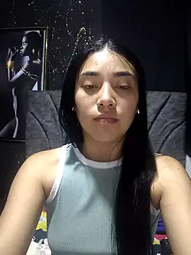 Snapshot of AmberGold- chatting on 09-17-25, 09:33 AmberGold- online show from 09-17-25, 09:33