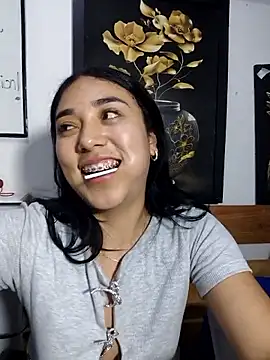 AmberGold- online show from 10-27-25, 10:54